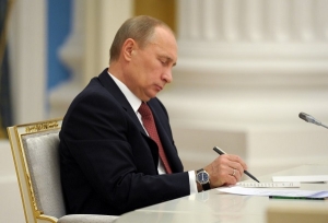 Владимир Путин утвердил закон, ужесточающий ответственность за нелегальный алкоголь