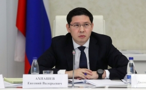 Евгений Ахпашев покидает пост директора Деппищепрома Минсельхоза
