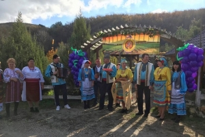 На празднике гагаузского вина в Севастополе гагаузы обошли болгар