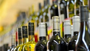 Минпромторг предлагает выдавать сезонные лицензии на продажу алкоголя
