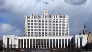 Кабмин упразднил комиссию по регулированию алкогольного рынка