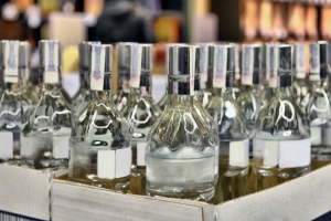 Минфин не исключил повышения минимальной цены на водку